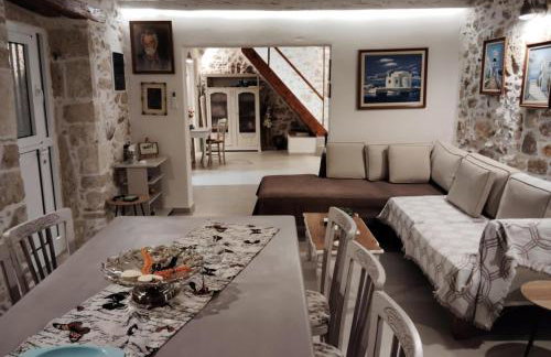 Minfot Local House - Photo 23