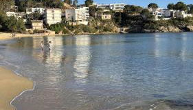 Apartamento con acceso directo a la playa AV-39 - Foto 2