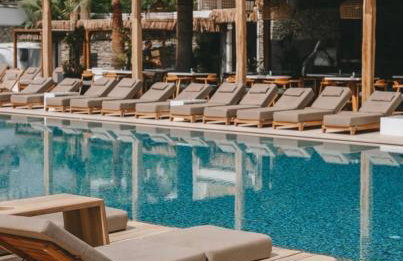 Khroma Luxury Suite 2 Beach front apartment - Photo 21