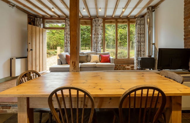 Host Stay Downs Farm Granary - Photo 8