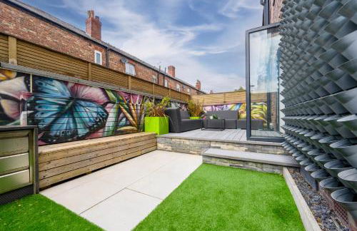 West Didsbury Retreat l Cinema l Sleeps 8 - Photo 40