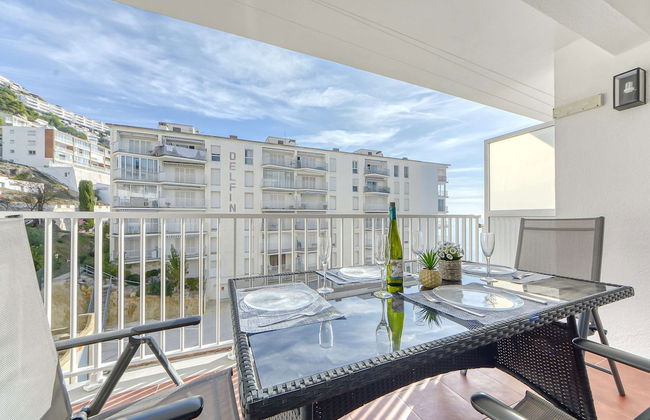 Apartment in Roses With Stunning Beachfront Views - Photo 18