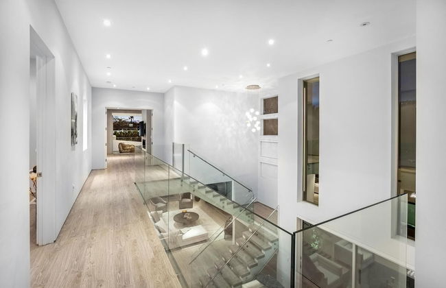 Alfred Villa - Photo 58