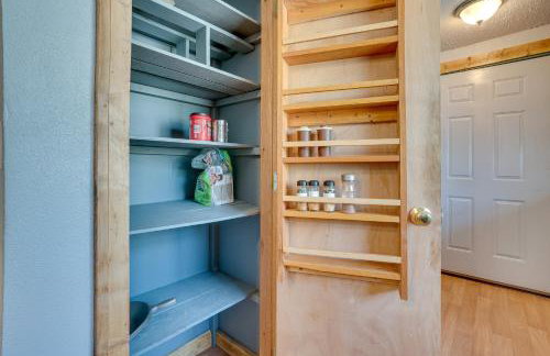 Secluded Washington Cabin Near Hikes and Lakes! - Foto 6