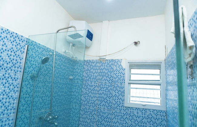 Charming 3-bed Apartment in Transe Ekulu Phase 6 - Foto 12