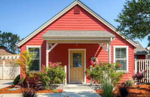 Serene Bungalow-Style Home in Point Reyes Station! - Foto 1