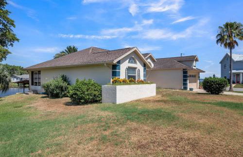 Micanopy Lake Retreat 3 Bedroom Home by RedAwning - Foto 52