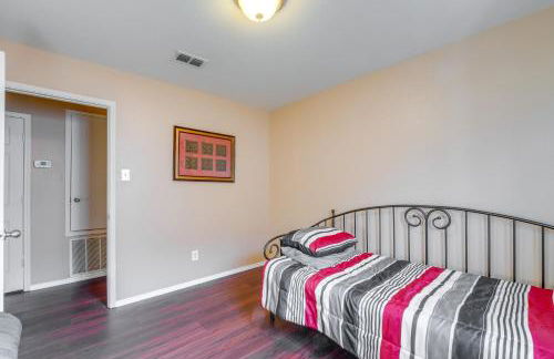 Private Yard and Patio Fort Worth Family Home - Foto 15