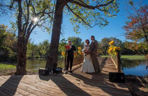 22-Acres Mansion - Pool Party Venue Games & More - Foto 73