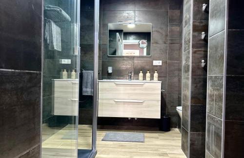 Apartamento Moderno y Amplio con Vistas a la Bahía - Foto 24