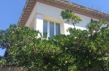 Dans une maison, appartement indépendant et jardin - Foto 1