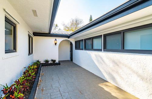 Renovated Villa with Heated Pool & Arcade, 5 Min to Pompano Beach - Foto 53