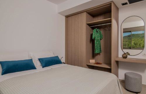 Antonia Villa - Luxurious Serenity with Private Pool, by ZanteWize - Foto 8