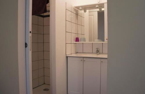 Maison de charme avec piscine couverte, vélos, barque et coin pêche, proche Châteauroux et George Sand - FR-1-591-168 - Foto 24