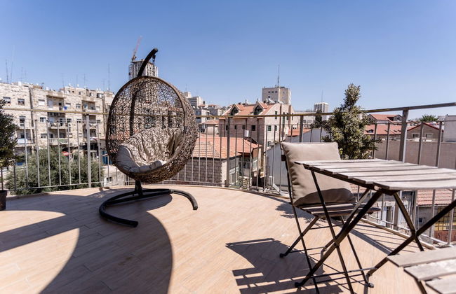 Amazing Apartment near Mahane Yehuda - Photo 22