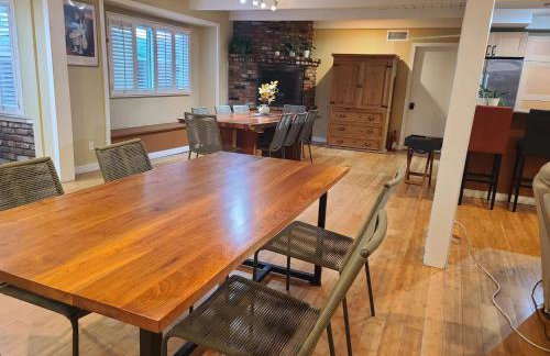 Westside Retreat w Yard, Grill, Hot Tub, Near Sofi Stadium, LAX, and the Beach - Foto 12