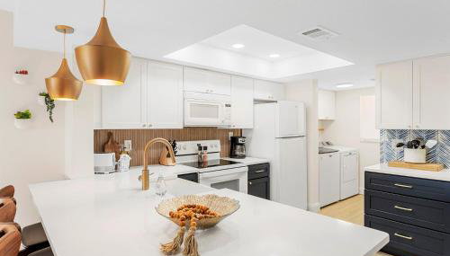 Spanish Main - Cocoa Beach Oceanfront Condos near Port Canaveral - Foto 5, stove, dishwasher, toaster