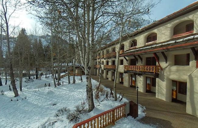 GetAways at Olympic Village Inn - Photo 54