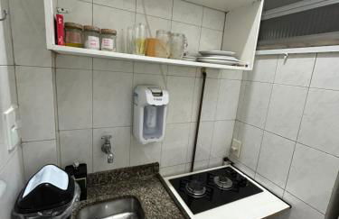 Apartamento Copa Chic- Perto do metrô- centro comercial de Copacabana - Foto 7