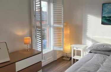 Charming Victorian Terrace, South Belfast - Foto 14