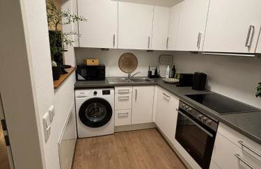 Klinik & Kurpark Parkplatz Barrierefreies Apartment Boxspringbett - Foto 12