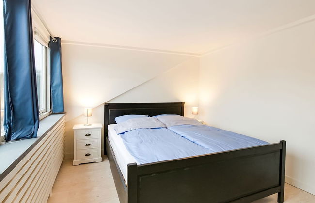 Modern Holiday Home in Groede With a Terrace - Photo 4