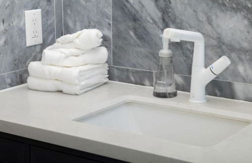 The Luxe Escape | Near LAX & West LA Hotspots - Foto 31