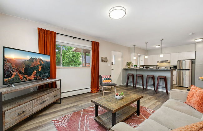 Terra Cotta Suite | Cozy Spot in Old Town FoCo - Foto 10