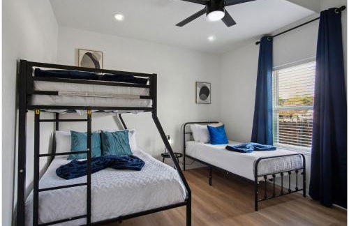 Peaceful Stays with Easy Access to Downtown - Foto 26