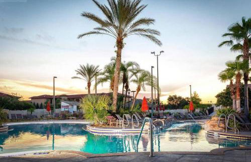 Newly Remodeled 4BD/4BA Townhouse-Regal Palms Resort Near Disney - Foto 32