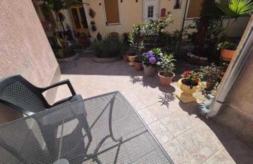 Leona's paradise - Photo 14