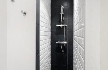 So Guest- Pépite de charme proche cathédrale, climatisation Parking - Foto 15