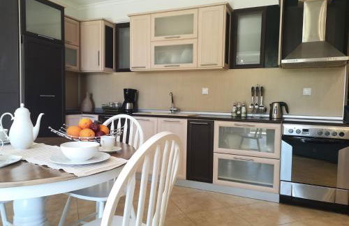 Pirofani Villa Apartments - Photo 13