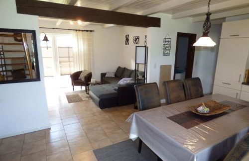 Ferienhaus-Natur-Erholung-Pur-Mecklenburgische-Seenplatte-zwischen-Mueritz-und-Ostsee - Foto 7