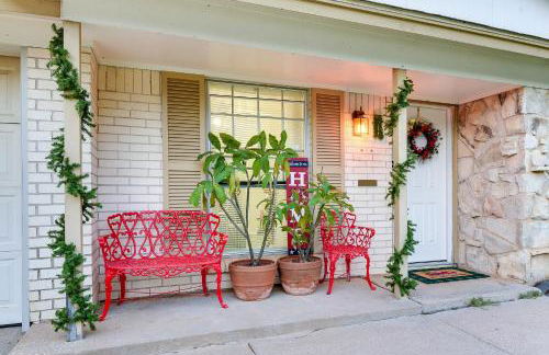 Walk to ATandT - Dallas Stadium! Family Gem with Patio - Photo 26