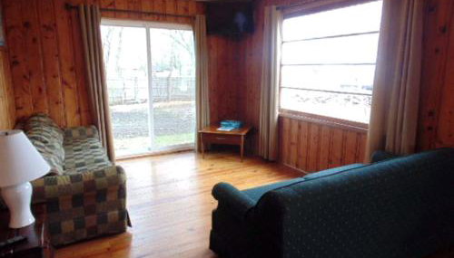 Secluded Cottage Rental in the Trees by Lake Erie, Ohio - Foto 2