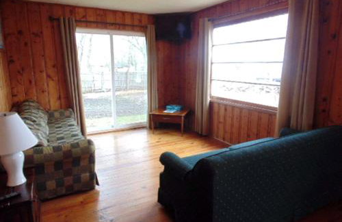 Secluded Cottage Rental in the Trees by Lake Erie, Ohio - Foto 2