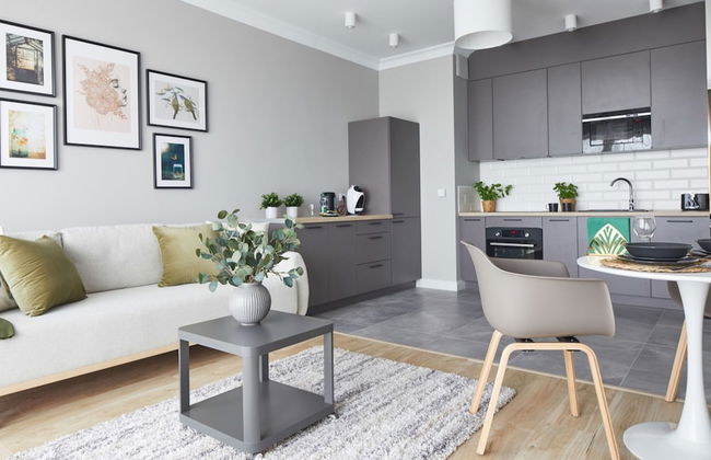 Metro Imielin 9th Floor Apartment - Photo 7