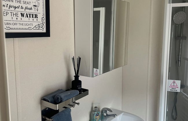 Lovely 2-bed Cabin in Birchington - Foto 11