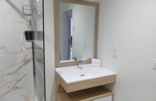 La Clé des Champs - Terrasse - Clim - Photo 13