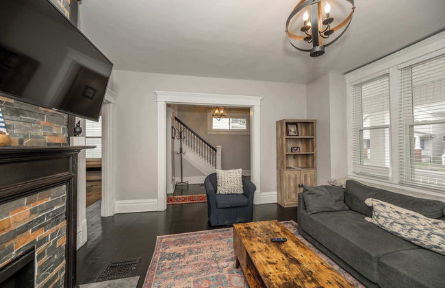 The Restful Roost w Hot Tub - Foto 1