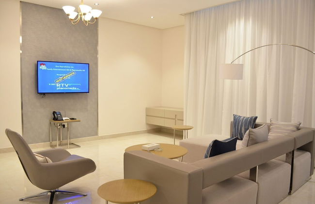 The Lodge Suites - Photo 22