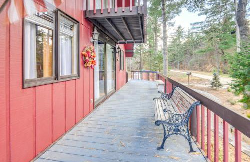 Charming Tamworth Cabin with Grill and Fireplace - Foto 26