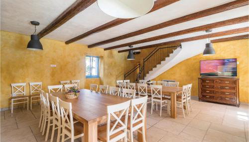 Nine-Bedroom Holiday Home In Bokordici - Foto 3