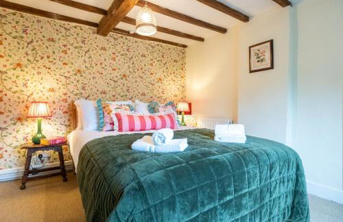 Beautiful 2 Bedroom Cottage in the Cotswolds - Photo 26