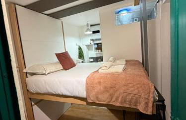 Studio for Two - Perfect Location close to metro - Foto 16