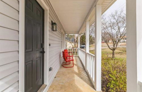 Charming Farmhouse Retreat in Madison AL - Photo 42