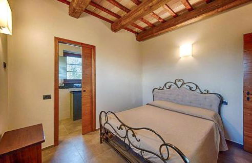 3 Bedroom Cozy Home In Sant'angelo In Vado - Foto 11