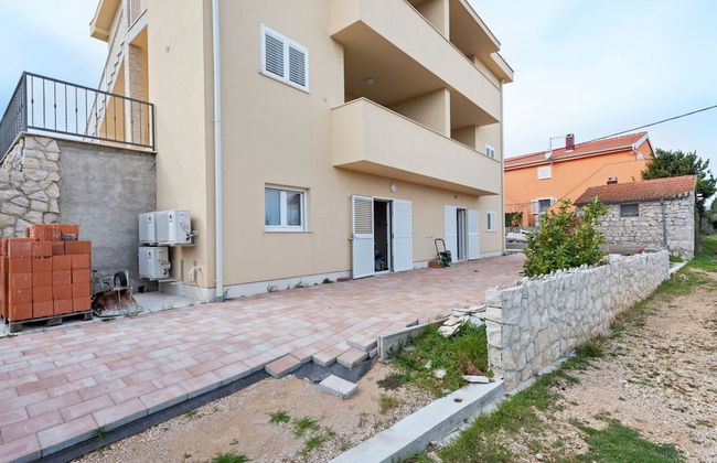 Simplistic Apartment in Neviđane near Sea - Foto 28
