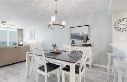 Beachfront - Renovated - Gulf view Bedroom - FLPCB5 - Foto 12